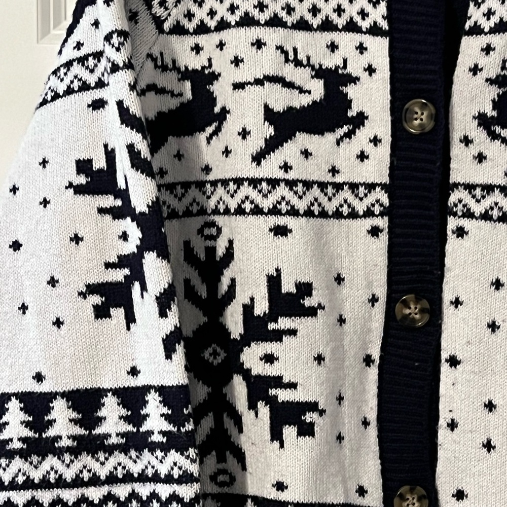 3/$12 Women’s cardigan navy blue and white size XL - Picture 7 of 9